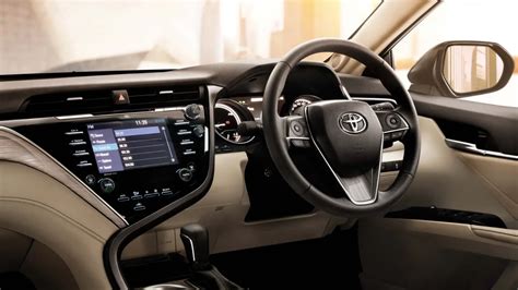 Toyota Camry Hybrid Specs