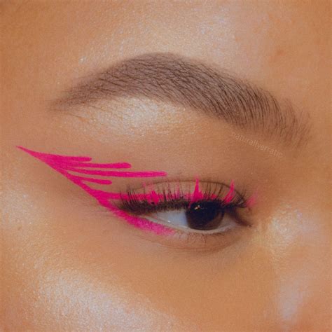 Winged Eyeliner Makeup Pink Makeup Eyeliner Neon Makeup Neon Eye