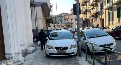 Parcheggi Selvaggi In Via S Agostino Non Ne Possono Più Tempostretto