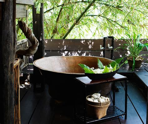 How to create an outdoor bathing sanctuary