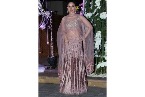 Born 21 september 1980) is an indian actress who appears in hindi films. Bollywood Style Kareena Kapoor'si silk lehenga choli in ...