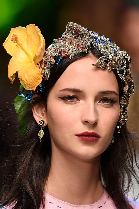 Best Beauty Trends And Makeup Looks From Fashion Month Teen Vogue