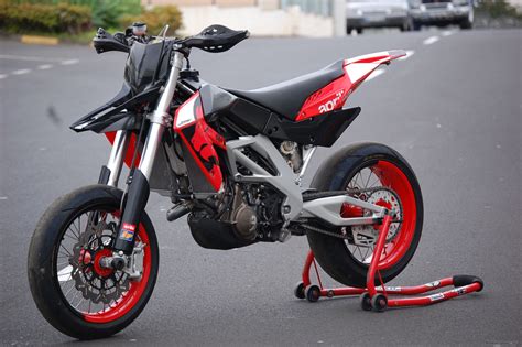Honda has taken covers off the 450cc motocross bike that is actually made for the road. These Are the 6 Best Factory Street Legal Dirt Bikes