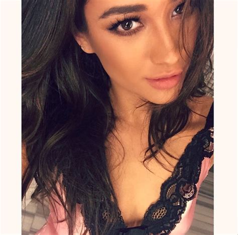 Shay Mitchell Took A Sexy Selfie Before Bed Celebrity