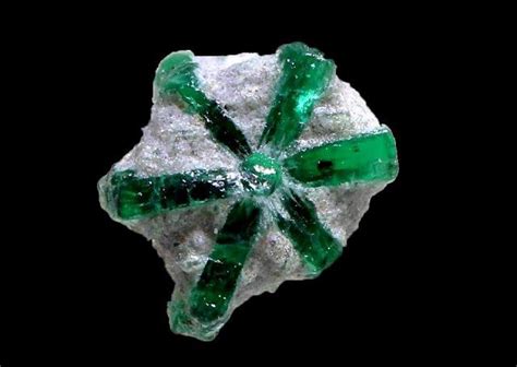 How Does A Trapiche Emerald Form Minerals And Gemstones Rocks And