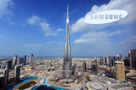 This building is notable because it essentially stands alone as there are no towers of similar size nearby. Photos World's tallest building, Burj Khalifa was built ...