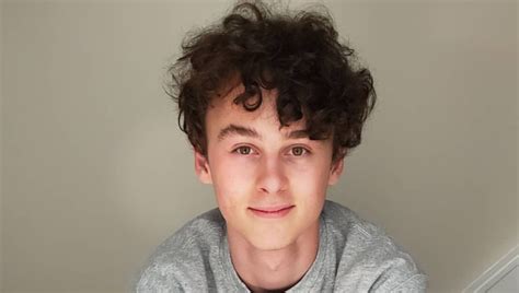 43 Facts About Wyatt Oleff