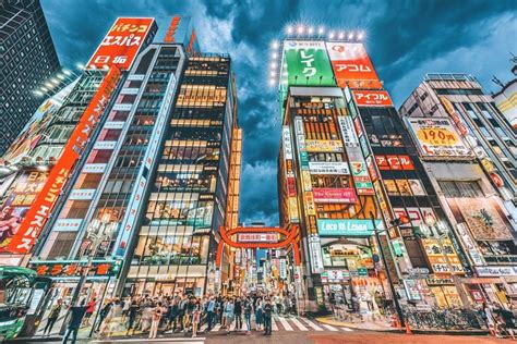 10 Cool Things To Do In Tokyo Beautiful Places In Japan Places In