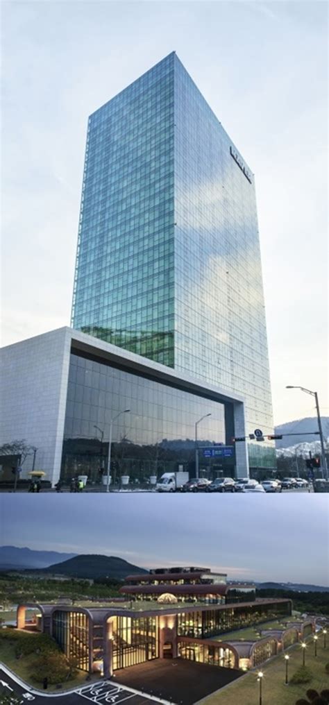 웹툰 무료로 볼 수 있는 사이트. IT 맞수 네이버-카카오, 콘텐츠 시장 '진검 승부'