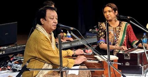 How Bhupinder Singh Blends The Ghazal With The Guitar