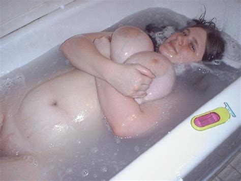 Fat Naked Taking A Bath Telegraph