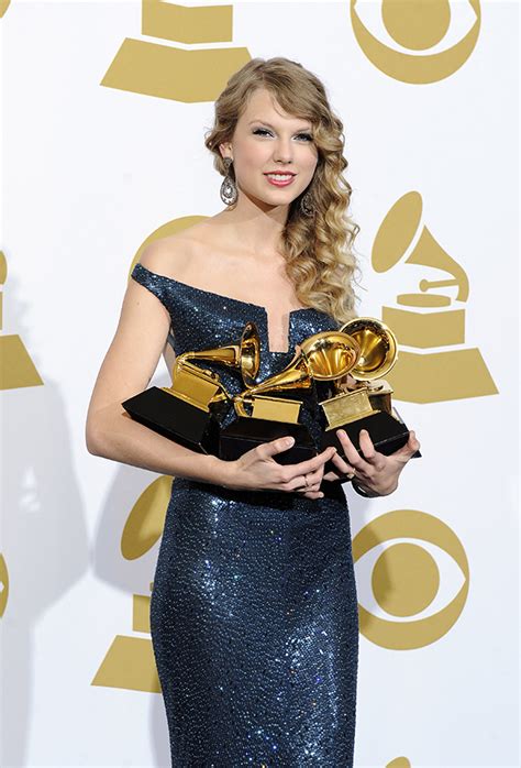 Taylor Swifts Grammy Wins How Many She Has And What She Won For