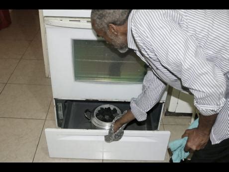 Bulk and bagged coal on demand as western new york's largest supplier of anthracite, we strive to offer you only the best products on the market. New twist on coal stove cooking | Lead Stories | Jamaica Gleaner