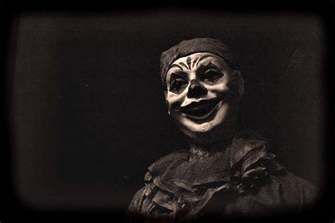Creepy Carnival Clown Black And White Bandw Photo Art Print Poster 18x12