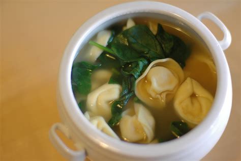 Tortellini In Brodo Simple Tortellini And Spinach Soup Umami Girl