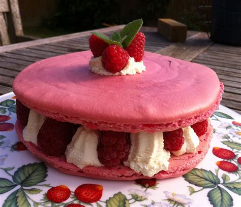 Giant Raspberry And Cream Macaron Cake Lovemacarons Co Uk Wedding Macarons Wedding Favours