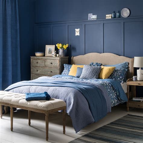 Don't fret if you have a small bedroom. Blue bedroom ideas - see how shades from teal to navy can ...