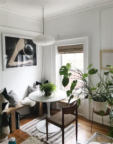 10 Small Living Rooms That Make Space For A Dining Table Too In 2020
