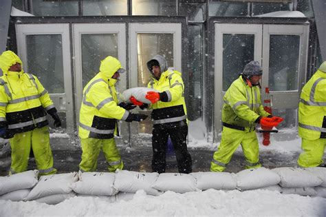 Photos Intense Snowstorm Hits Mass — And Then Hardy New Englanders