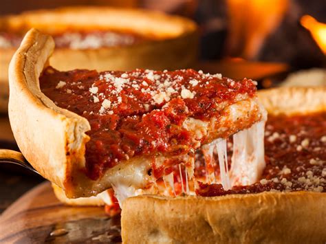 Iconic Chicago Deep Dish Spot Heads To Los Angeles