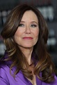 Mary McDonnell Extra Interview Photoshoot - Satiny.org