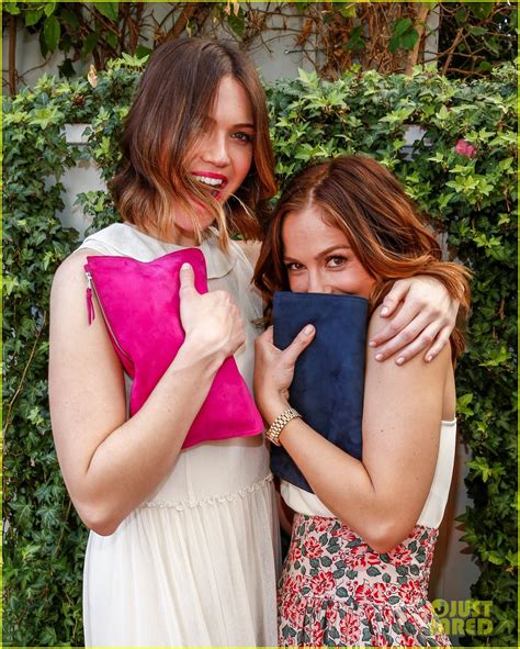 Minka Kelly Mandy Moore Are Two Super Chic Bffs Photo Mandy Moore Minka Kelly