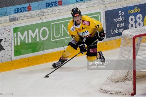Ty Loney Of Vienna Capitals During The Vienna Capitals V Ec Kac