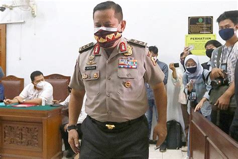 Indonesia Convicted Police General Under Investigation For Abusing Fellow Inmate The Star