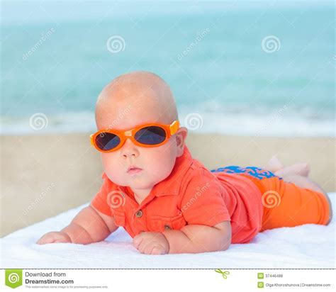 Baby Wearing Sunglasses Royalty Free Stock Photos Image 37446488