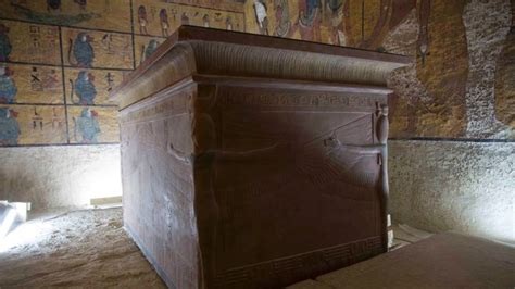 King Tut Replica Tomb Opens To Public In Egypt Cnn Tutankhamun