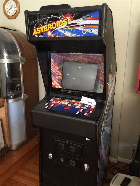 Atari Asteroids Upright Arcade Machine From 1979 For 6502 Week R