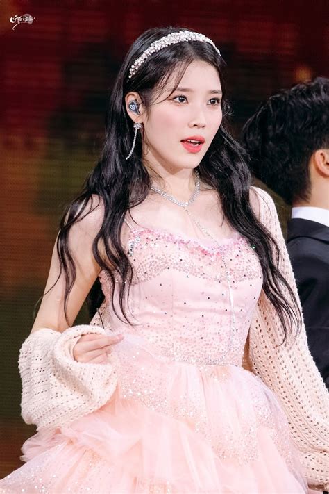 Literally All Of Iu S The Golden Hour Concert Outfits Were Stunning—here Are The 10 Best Ones