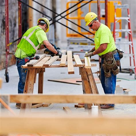 Construction Trades Career Carpenter Jobs Apprenticeship Program