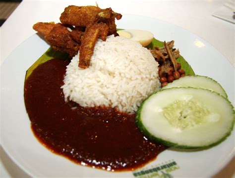 Antarabkeistimewaanya adalah variasi pada lauk dan sambalnya yang mempunyai rasa yang tersendiri. Nasi Lemak Antarabangsa - Shaha Corporation Sdn Bhd. - The ...