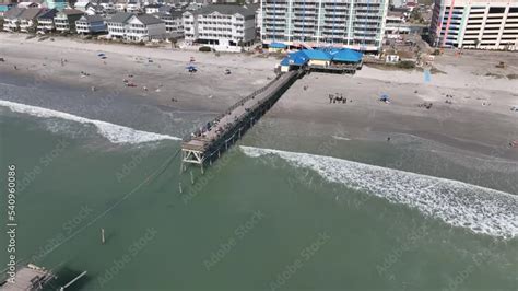 Video Stock Damage To Fishing Pier From Hurricane Ian Storm Surge At