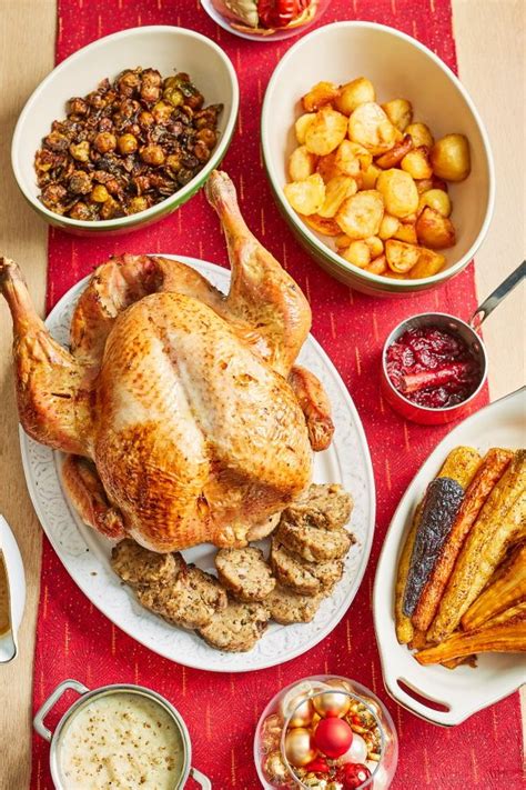 On 25 december, lots of families across the uk will tuck into a christmas most victorian families had roast goose for their christmas dinner, wealthy families ate beef in the north, spiced roast beef was the most popular dish. Most Popular British Christmas Dinner - The Best Christmas Day Dinner - Most Popular Ideas of ...