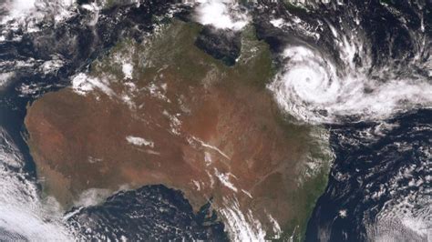 Cyclone Debbie Thousands Evacuate In Queensland Australia Bbc News