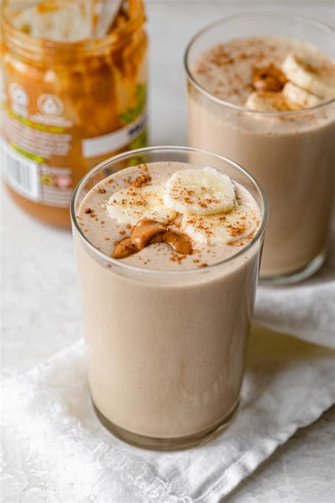 Easy Peanut Butter Banana Smoothie That S Made With Only Five