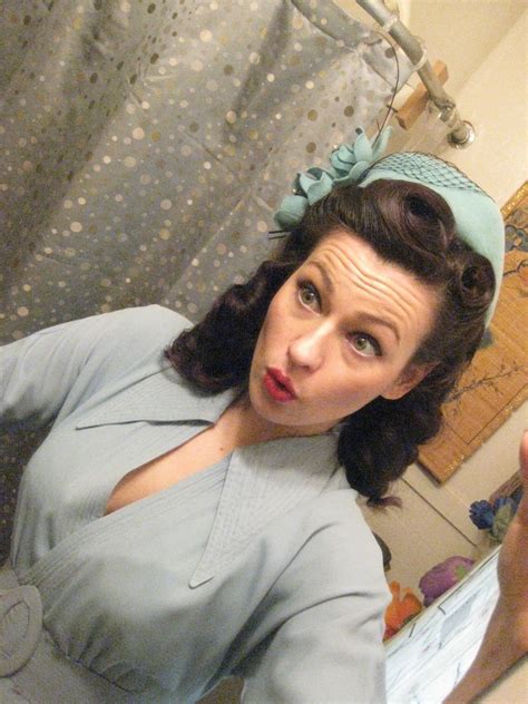 Easy 1940s hair roll tutorial video the boyer sisters. 1940s victory rolls tutorial - Google-søgning | 1940s ...