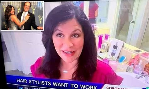 American Tv Reporter Accidentally Films Her Husband In The Shower