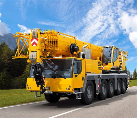 Truck Cranes: Small Volumes, Big-Time Capabilities | Construction Equipment