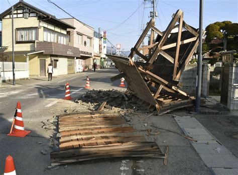 Powerful Japan Quake Sets Off Landslide Minor Injuries Wtop News