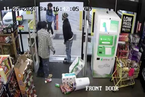 memphis police in search of suspects accused of shoplifting and firing shots at dollar general