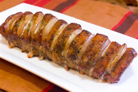 Rub the salt, pepper and herbes de provence all over. Smoked Herbed Apple Pork Loin Recipe