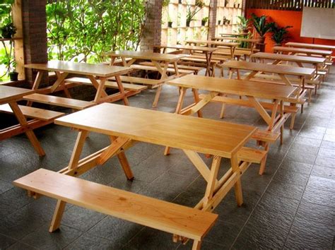 Jenis kursi cafe ini simpel namun tetap mewah. Jual meja bangku minimalis - meja bangku taman - meja ...