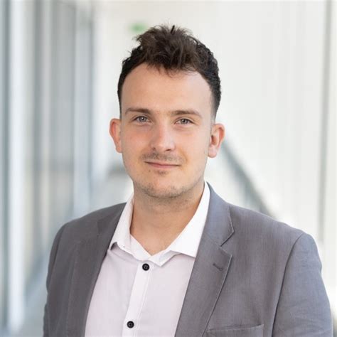 Maciej Waniak Wsparcie Administracji Centrum Specjalistyczne Biomed