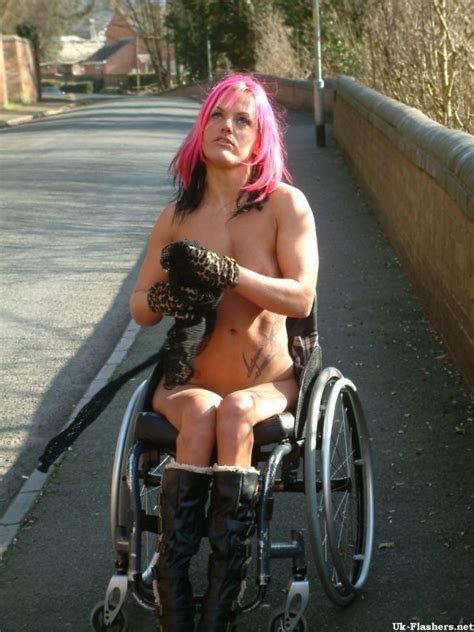 Paralyzed Woman Nude Cumception