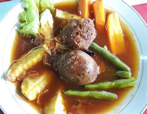 Selat Vien’s Kelezatan Khas Solo Yang Kini Menyapa Jogja