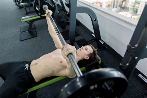 Wide Grip Bench Press A Kickass Chest Workout Fitness Volt