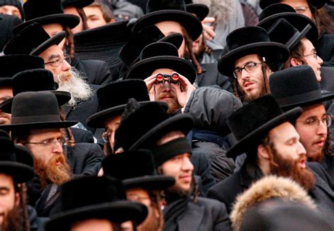 New Poll Young Us Jews Becoming More Orthodox As American Judaism Splits Between Devout And